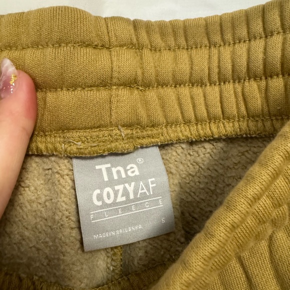 Aritzia Matching Sweatshirt and Sweatpants Set - Picture 3 of 4